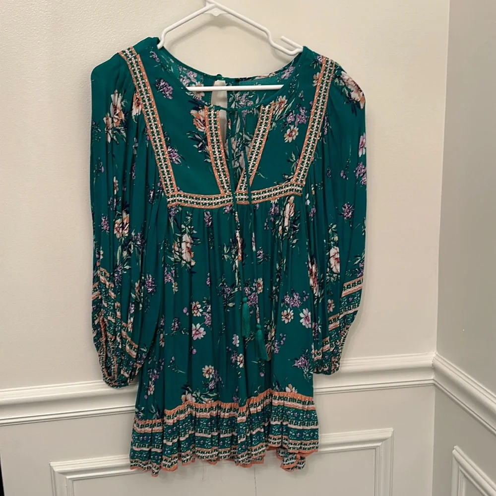 Flowy Tunic Top Coverup - Picture 1 of 3